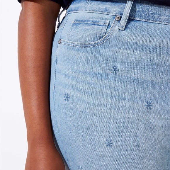 Loft Daisy Flower Embroidered Skinny Jeans - Picture 3 of 8
